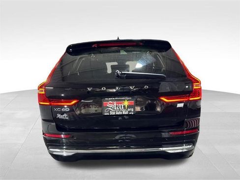 Used 2023 Volvo XC60 T8 Plus image 6