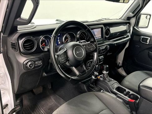 Used 2021 Jeep Wrangler Unlimited Sport AWD/4WD image 16