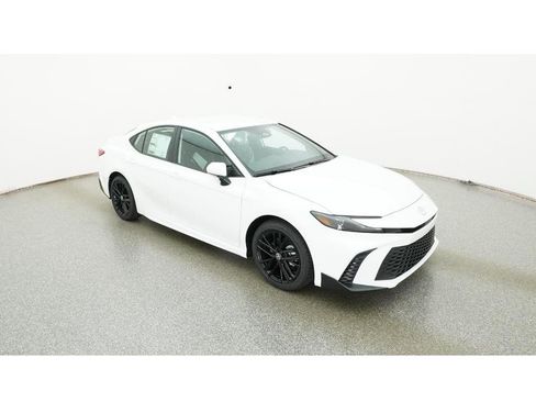 New 2026 Toyota Camry SE image 13