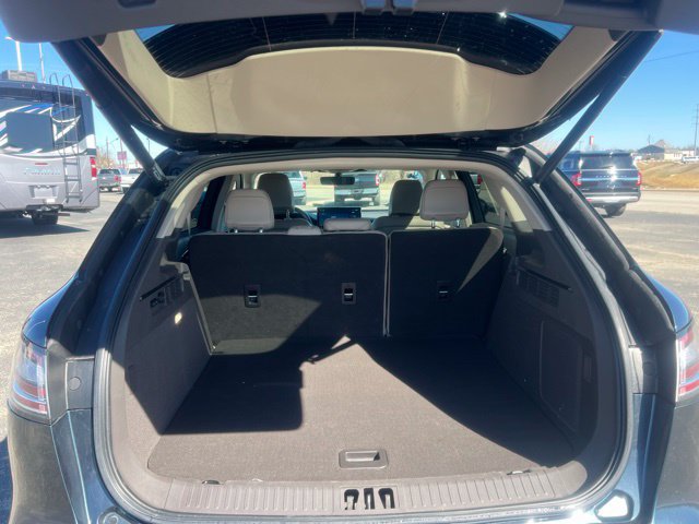 Used 2022 Lincoln Nautilus Reserve w/ Equipment Group 201A AWD/4WD image 15