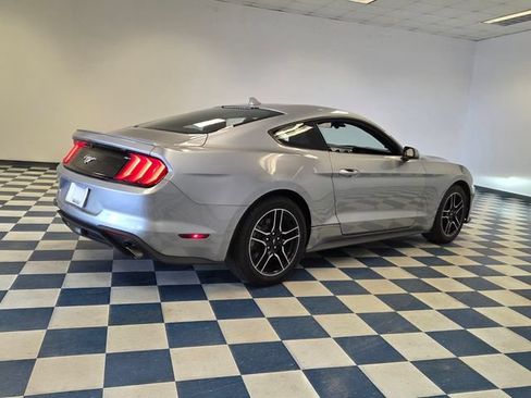 Used 2021 Ford Mustang Premium RWD image 7