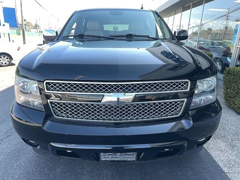 Used 2011 Chevrolet Tahoe LTZ image 34