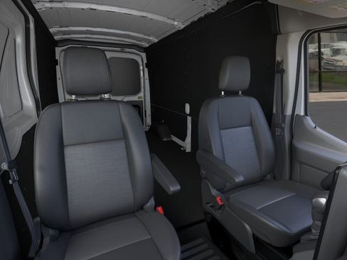 New 2026 Ford Transit 250 148 Medium Roof RWD image 10