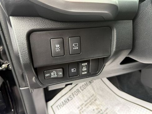 Used 2023 Toyota Tacoma Limited image 17