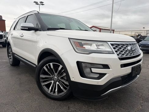 Used 2016 Ford Explorer Platinum AWD/4WD image 2