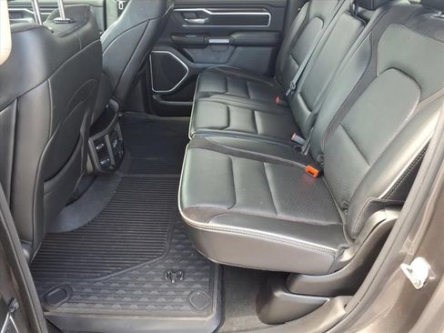 Used 2022 RAM 1500 Laramie AWD/4WD image 14