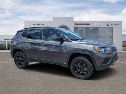 Certified 2023 Jeep Compass Trailhawk w/ Trailer Tow Group AWD/4WD image 1