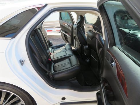 Used 2013 Lincoln MKZ Reserve image 33