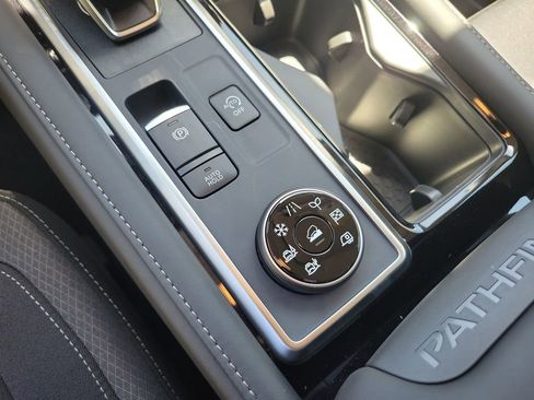 New 2026 Nissan Pathfinder SV AWD/4WD image 24