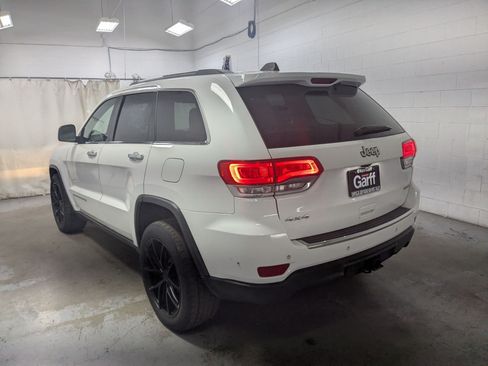Used 2015 Jeep Grand Cherokee Limited w/ Trailer Tow Group IV AWD/4WD image 9