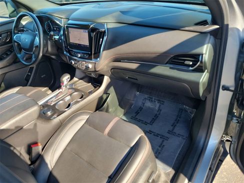 Certified 2023 Chevrolet Traverse RS w/ LPO, Floor Liner Package image 29