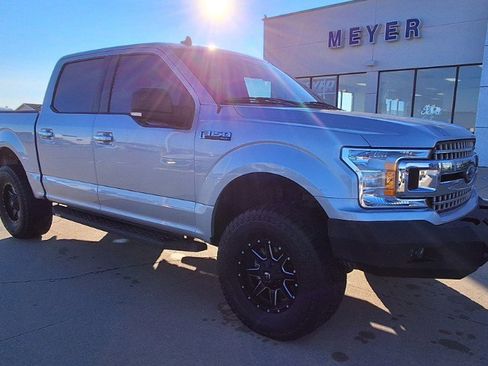 Used 2019 Ford F150 XLT w/ Equipment Group 302A Luxury image 2