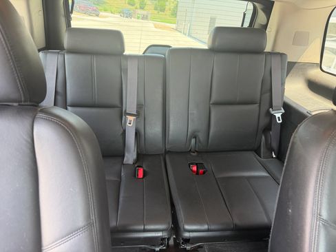 Used 2012 Chevrolet Tahoe LT w/ Luxury Package AWD/4WD image 8
