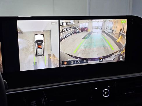 New 2026 INFINITI QX80 Luxe image 13