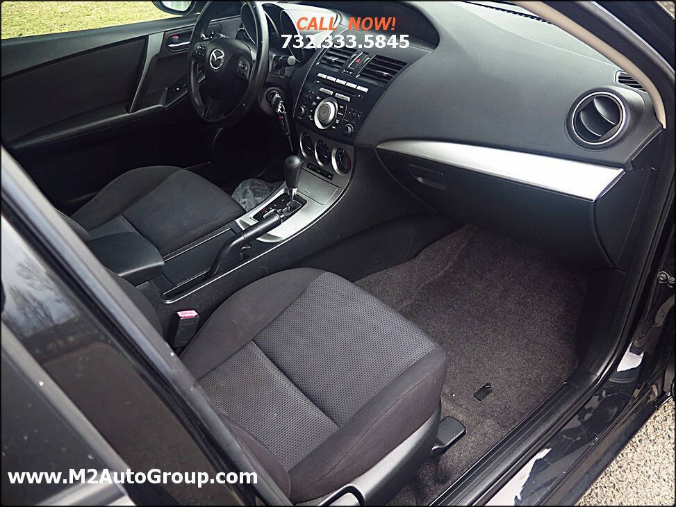 Used 2011 MAZDA MAZDA3 i Touring FWD image 12