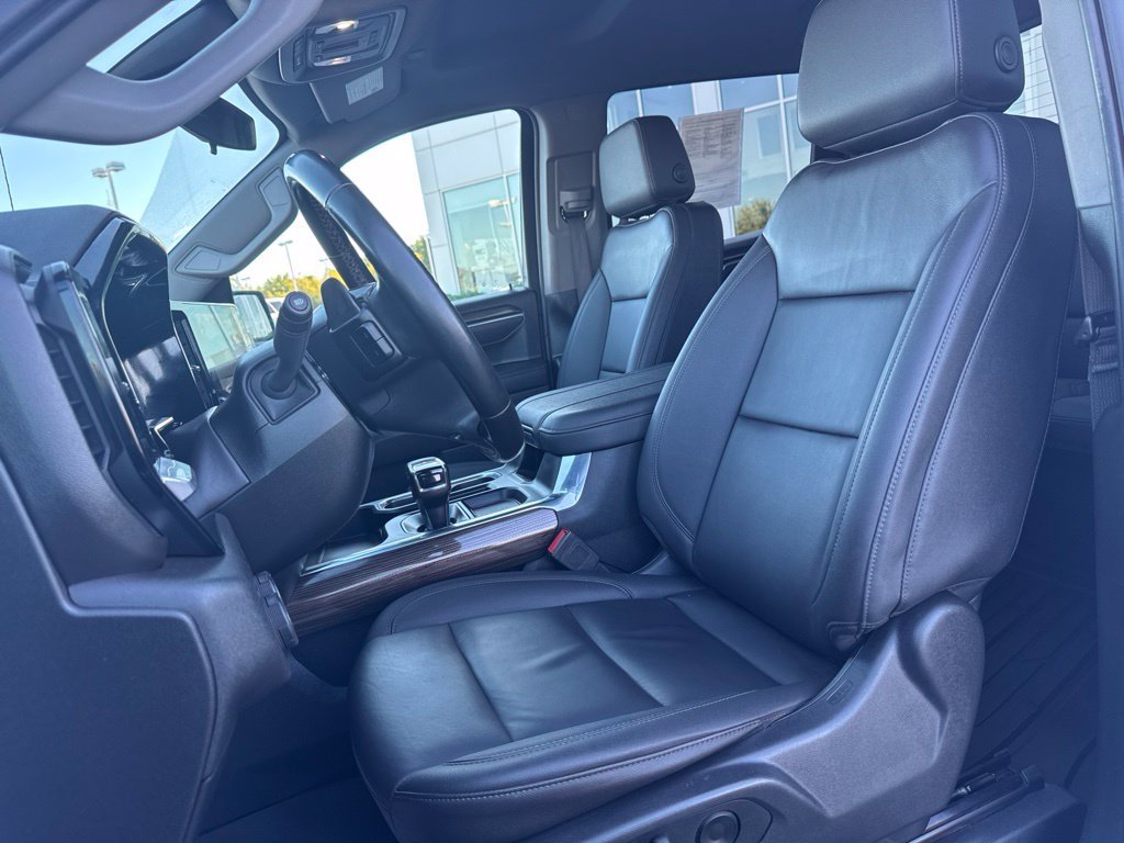 Used 2025 Chevrolet Silverado 1500 RST w/ Convenience Package II AWD/4WD image 33