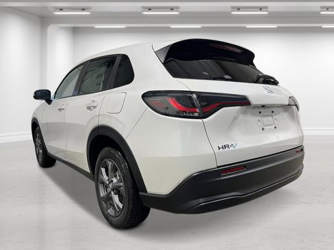 New 2026 Honda HR-V LX image 5