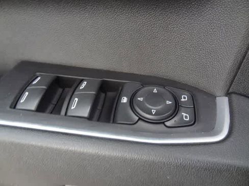 Used 2024 GMC Sierra 1500 SLE AWD/4WD image 15