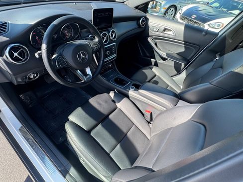 Used 2019 Mercedes-Benz GLA 250 4MATIC image 5