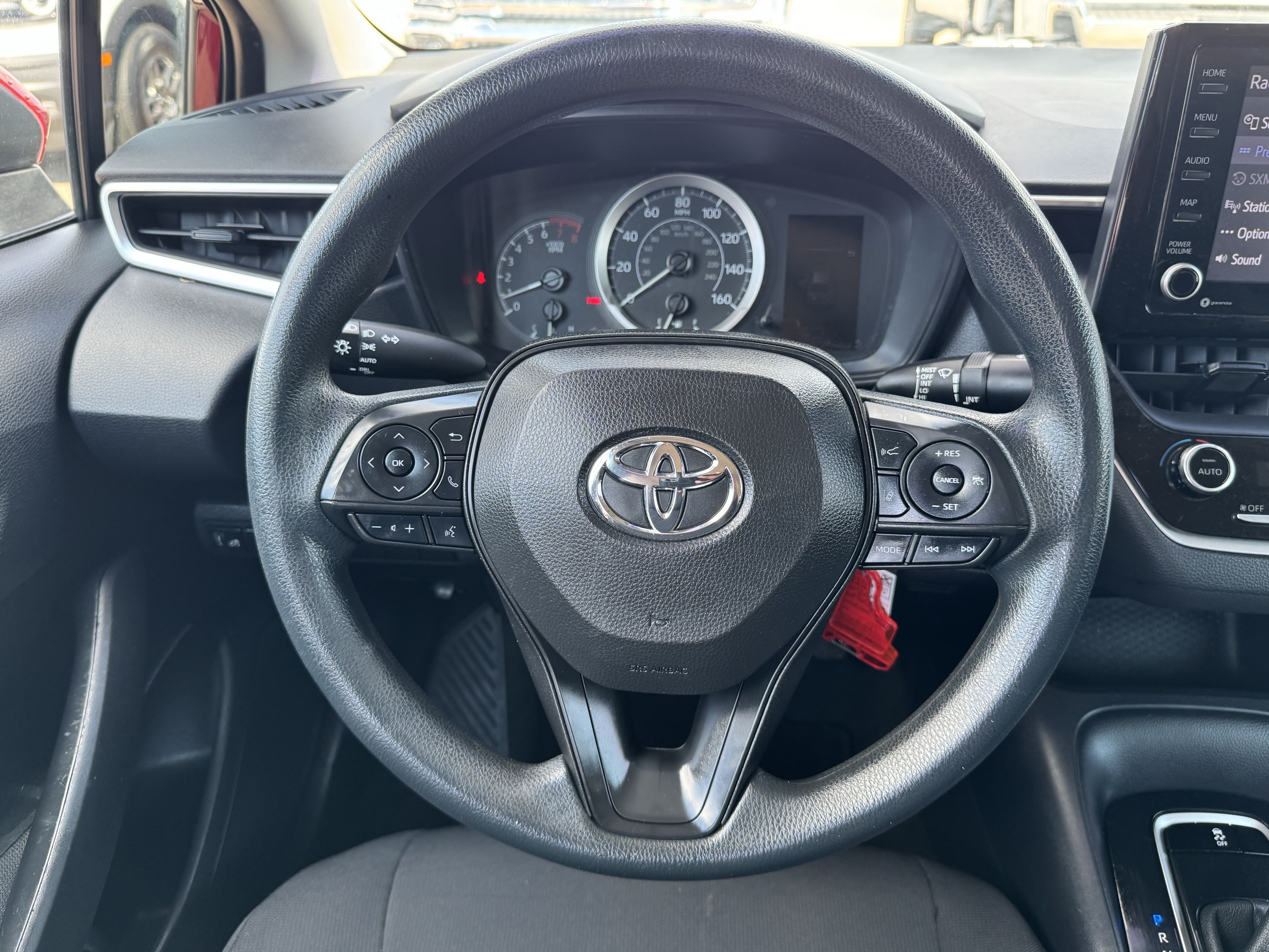 Used 2022 Toyota Corolla LE FWD image 21