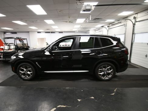 Used 2024 BMW X3 xDrive30i w/ Premium Package w/ZPA image 5