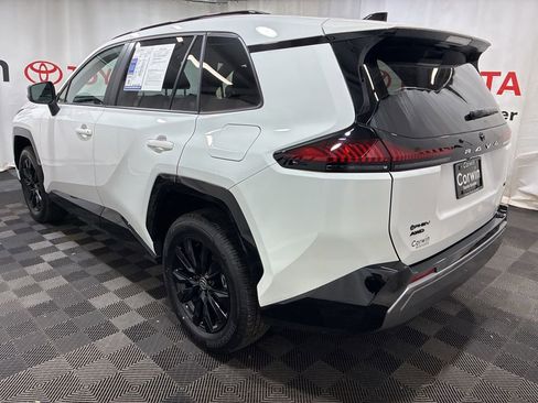 Used 2026 Toyota RAV4 SE AWD/4WD image 5