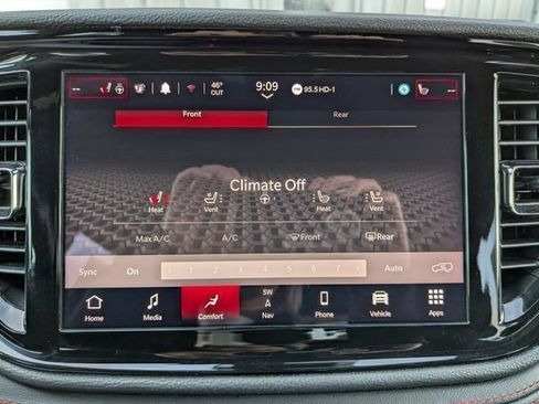 Used 2024 Dodge Durango GT AWD/4WD image 24