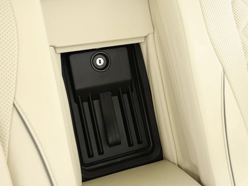 Used 2018 Bentley Flying Spur V8 AWD/4WD image 82