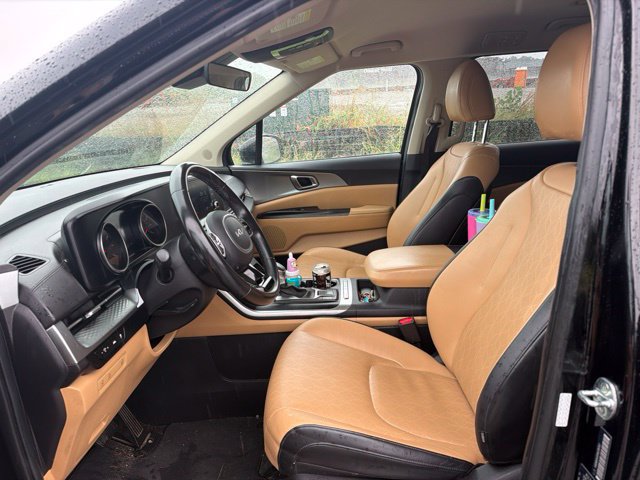 Used 2022 Kia Carnival LX FWD image 9