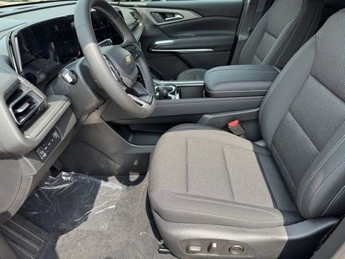 New 2026 Chevrolet Traverse LT w/ Driver Confidence Package image 4