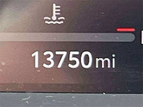 Used 2023 Toyota Crown Limited image 29