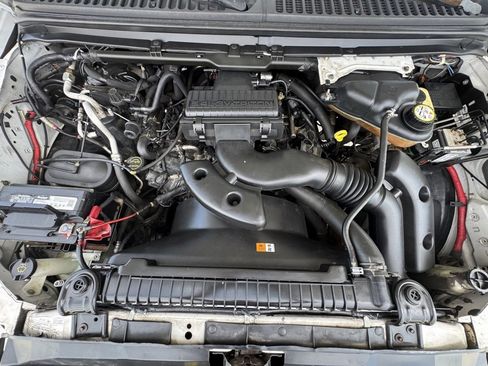 Used 2005 Ford F250 Lariat image 7