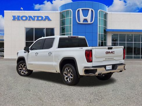 Used 2022 GMC Sierra 1500 SLT AWD/4WD image 5