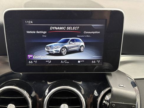 Used 2017 Mercedes-Benz GLC 300 4MATIC image 14