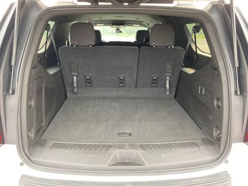 Used 2021 GMC Yukon XL SLE w/ Gmc Pro Safety Plus Package AWD/4WD image 20