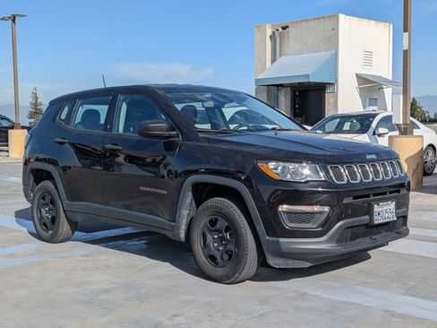 Used 2019 Jeep Compass Sport image 3
