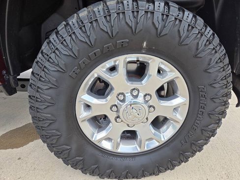Used 2022 RAM 2500 Laramie AWD/4WD image 14