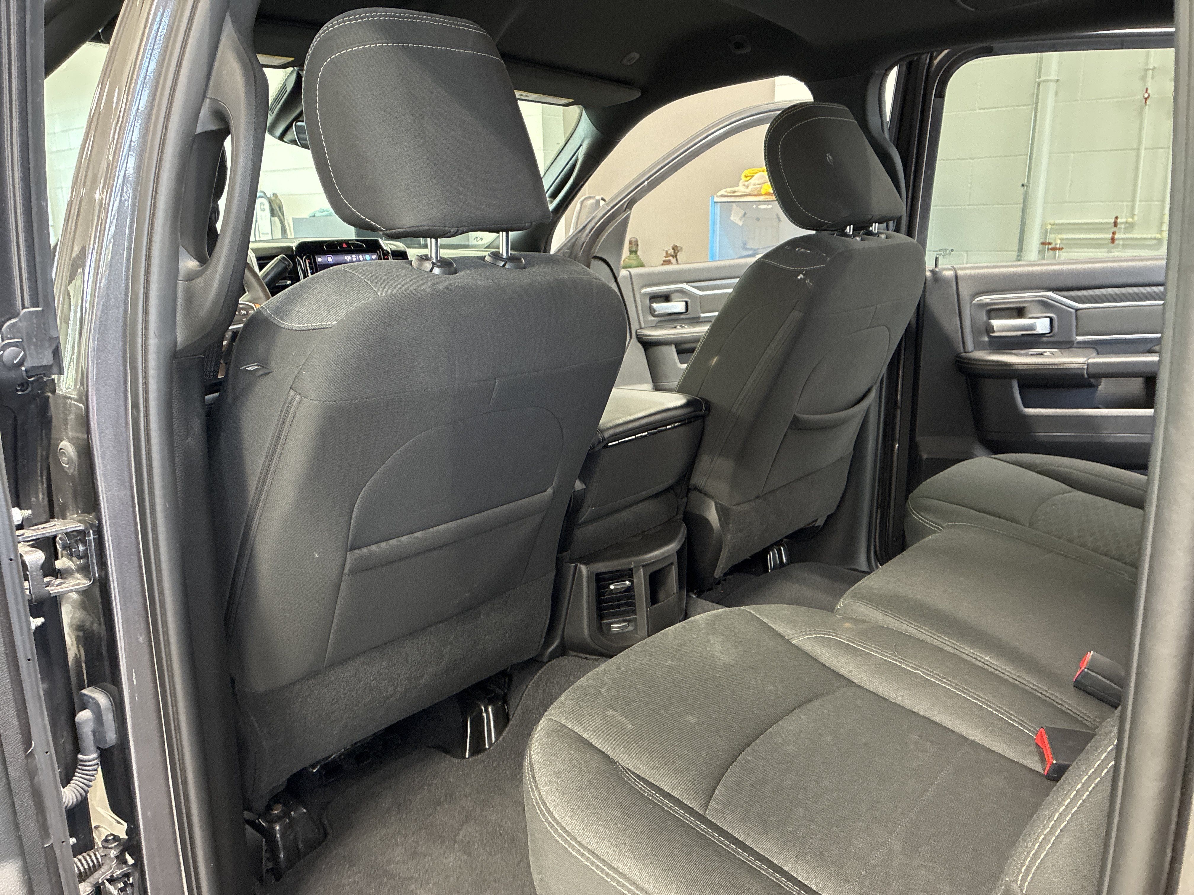 Certified 2025 RAM 2500 Big Horn AWD/4WD image 13