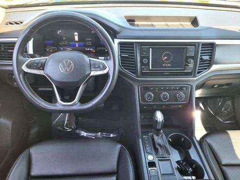 Used 2023 Volkswagen Atlas SE FWD image 16