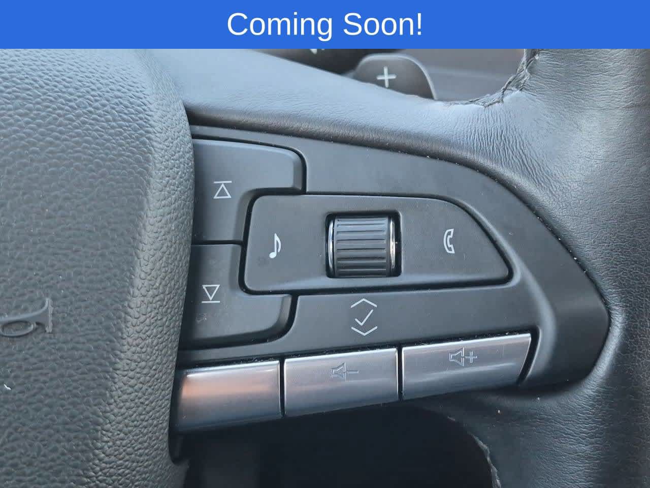 Used 2025 Cadillac XT4 Premium Luxury FWD image 26