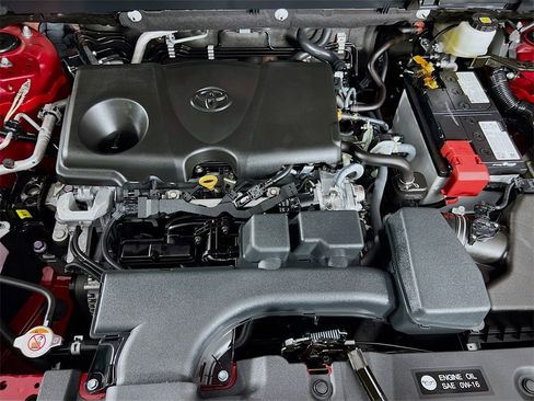 Used 2023 Toyota RAV4 XLE Premium image 31