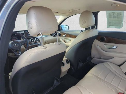 Used 2015 Mercedes-Benz C 300 4MATIC Sedan image 18