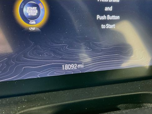 Used 2023 Jeep Grand Cherokee Altitude AWD/4WD image 12