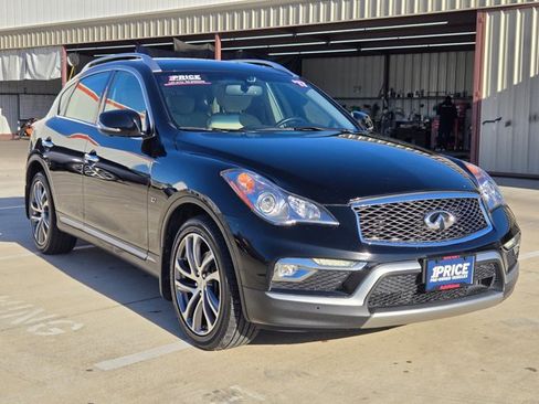 Used 2017 INFINITI QX50 w/ Technology Package image 3