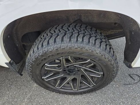 Used 2021 Chevrolet Silverado 1500 RST w/ Convenience Package II AWD/4WD image 6