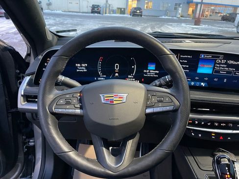 Used 2024 Cadillac XT4 Sport image 14