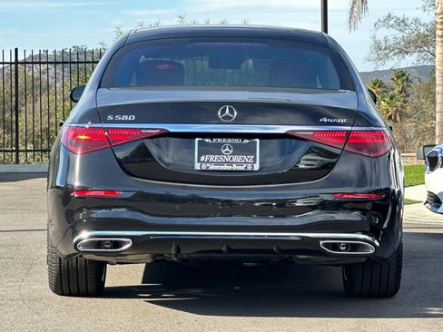 Used 2026 Mercedes-Benz S 580 4MATIC Sedan image 4