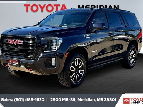 Used 2023 GMC Yukon AT4 w/ AT4 Premium Package image 9