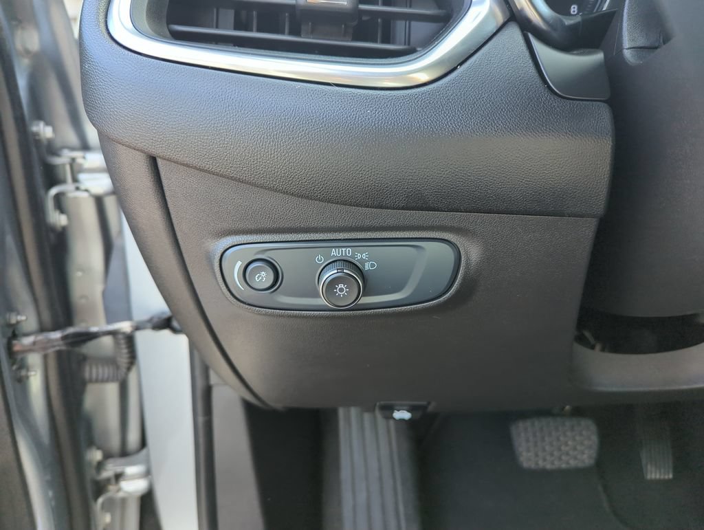 Used 2024 Chevrolet Equinox LT AWD/4WD image 19