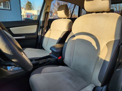 Used 2016 Subaru Crosstrek 2.0i Premium image 7